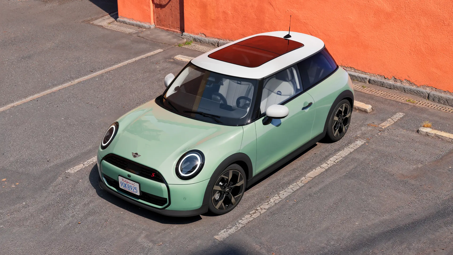 MINI Cooper 3-дверный – ощущения от вождения – ассистент парковки