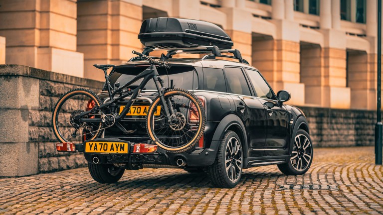 Аксессуары MINI - заднее крепление для велосипеда на mini countryman