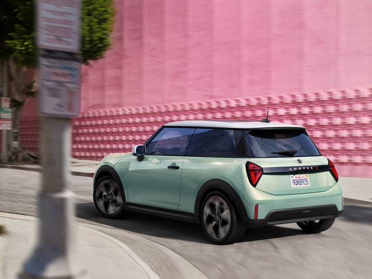 MINI Cooper 3-дверный – тизер – прайс-лист
